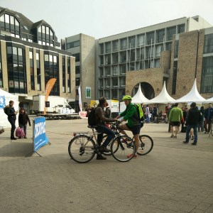 La Place de l'Université avant les 10 Miles 2015