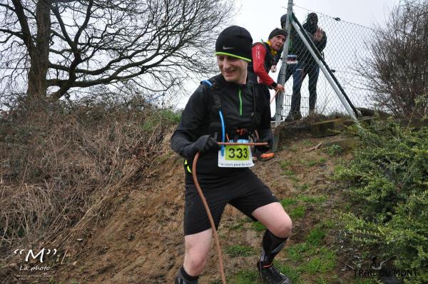 Descente à la corde au Trail du Mont 2014 - crédit photo : Michaël Grulois / "M" la photo