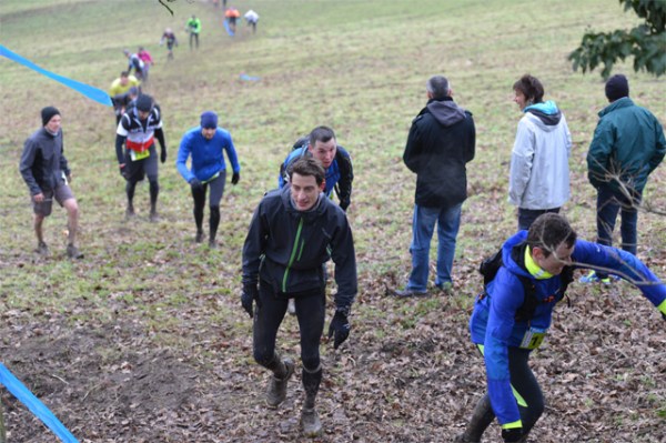 Ce n'est pas une piste de ski, mais une prairie à gravir à l'arrivée - crédit photo : L'Avenir