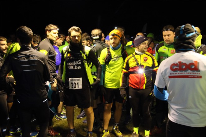 Un peu de publicité au départ du Night Trail Madres 2016 - crédit photo : Emerson Martens / Objectif-Photo ASBL